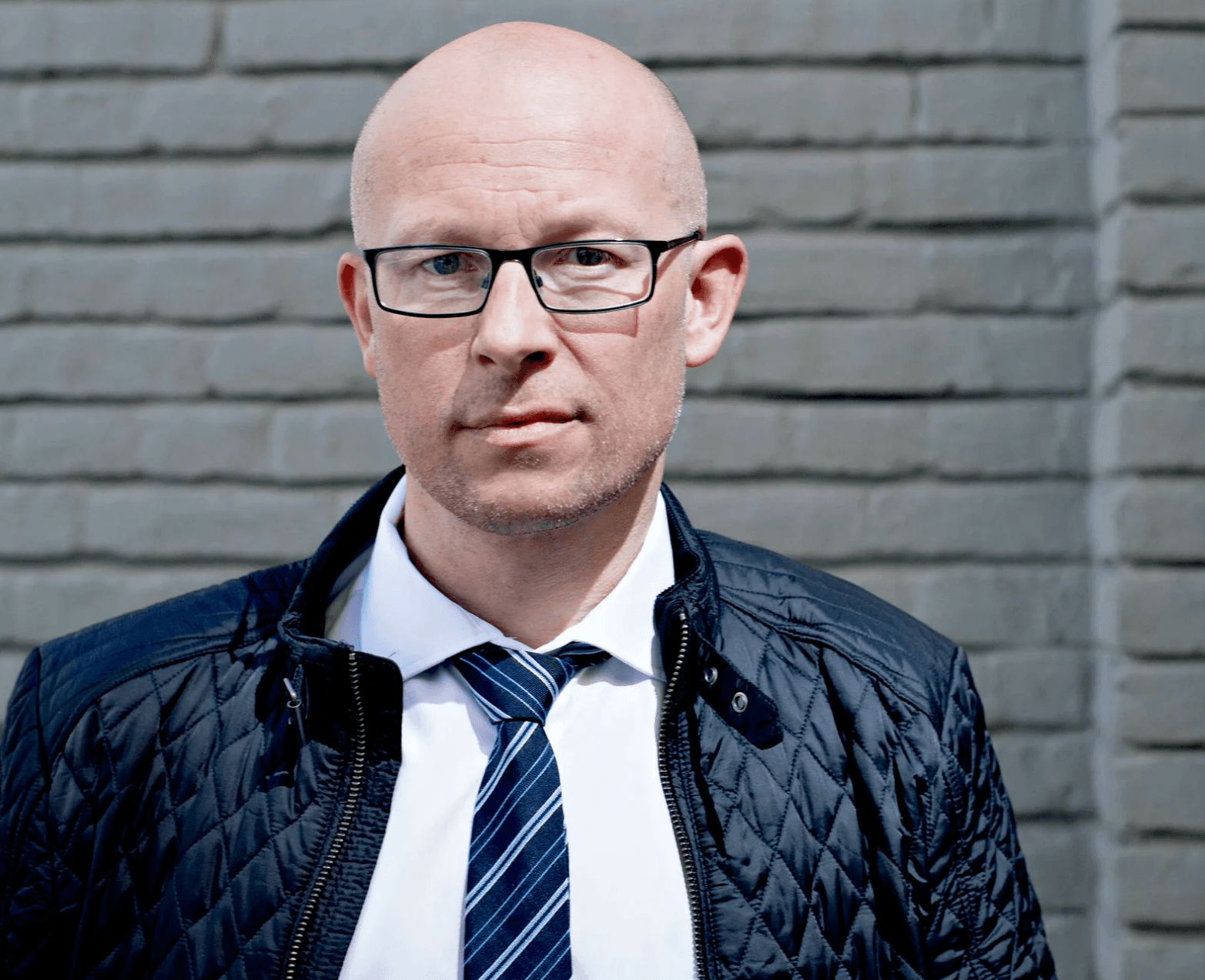 STIG ER SPESIALIST PÅ ERSTATNINGSRETT: - De fleste opplever å bli tatt mer seriøst